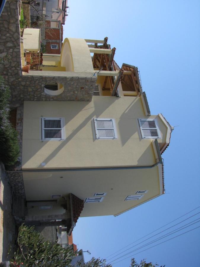 Apartment Megi Tribalj Exterior foto